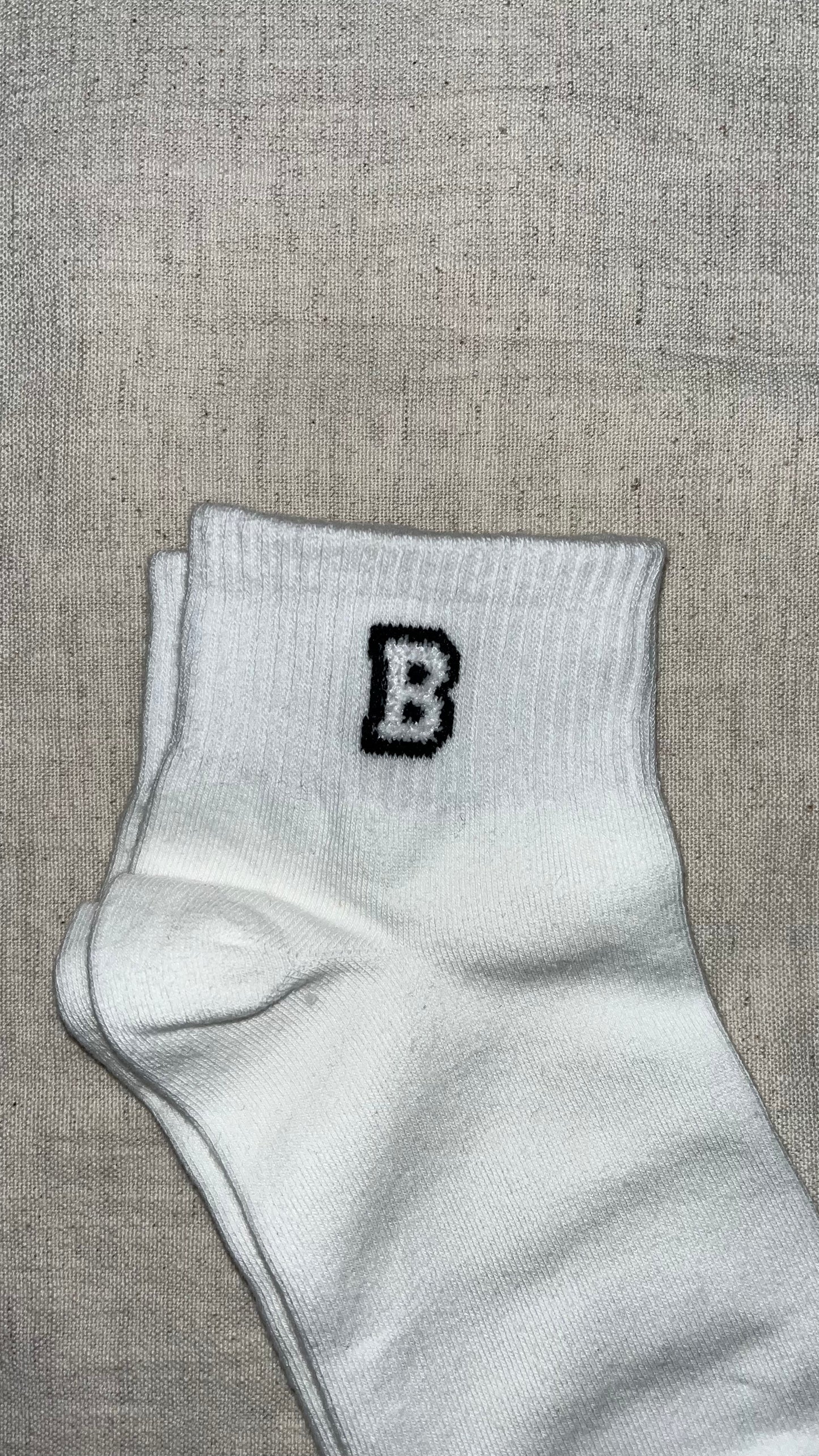 Bold "B" Ankle Socks